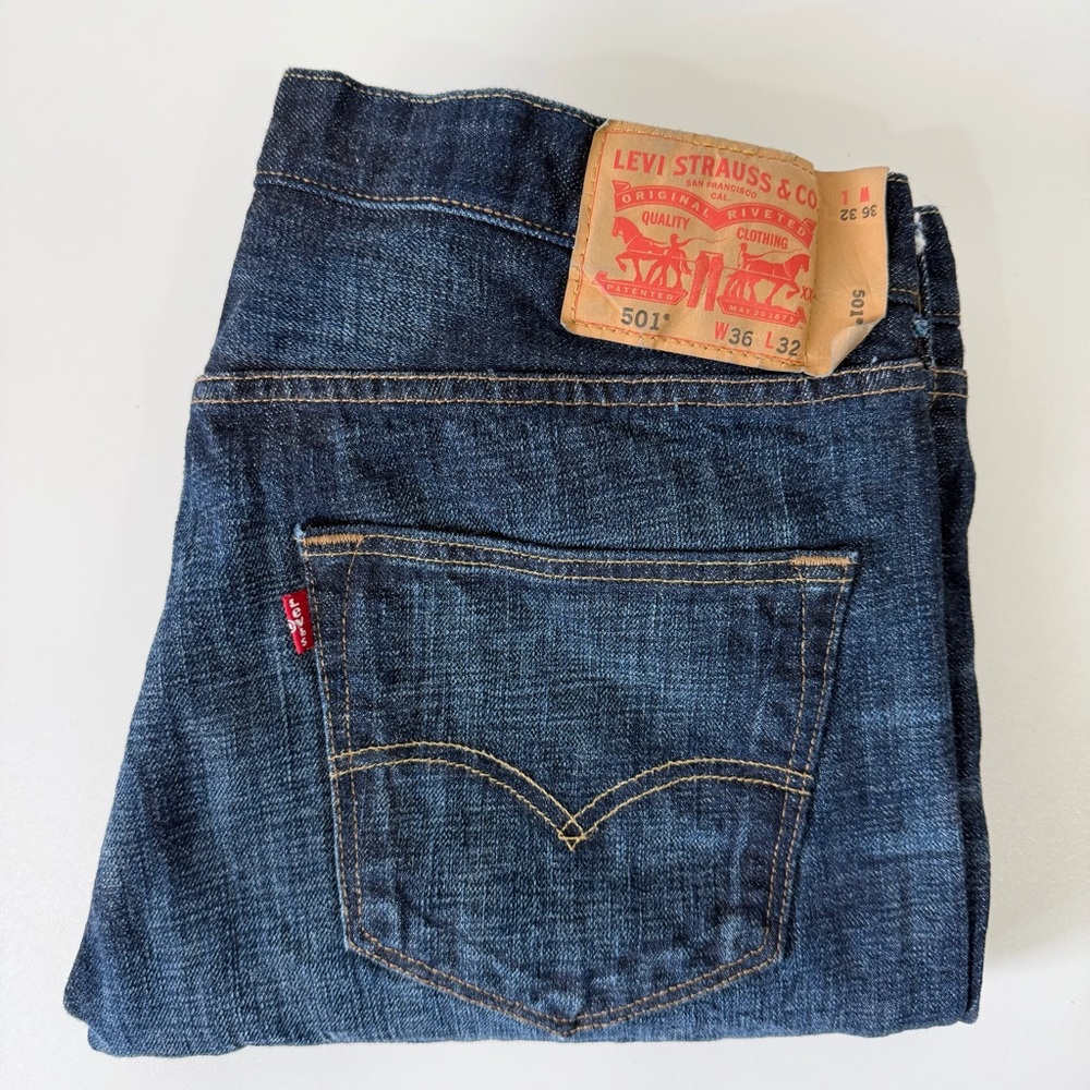 Levi’s Men’s 501 Button Fly Jeans Dark Blue 36x32